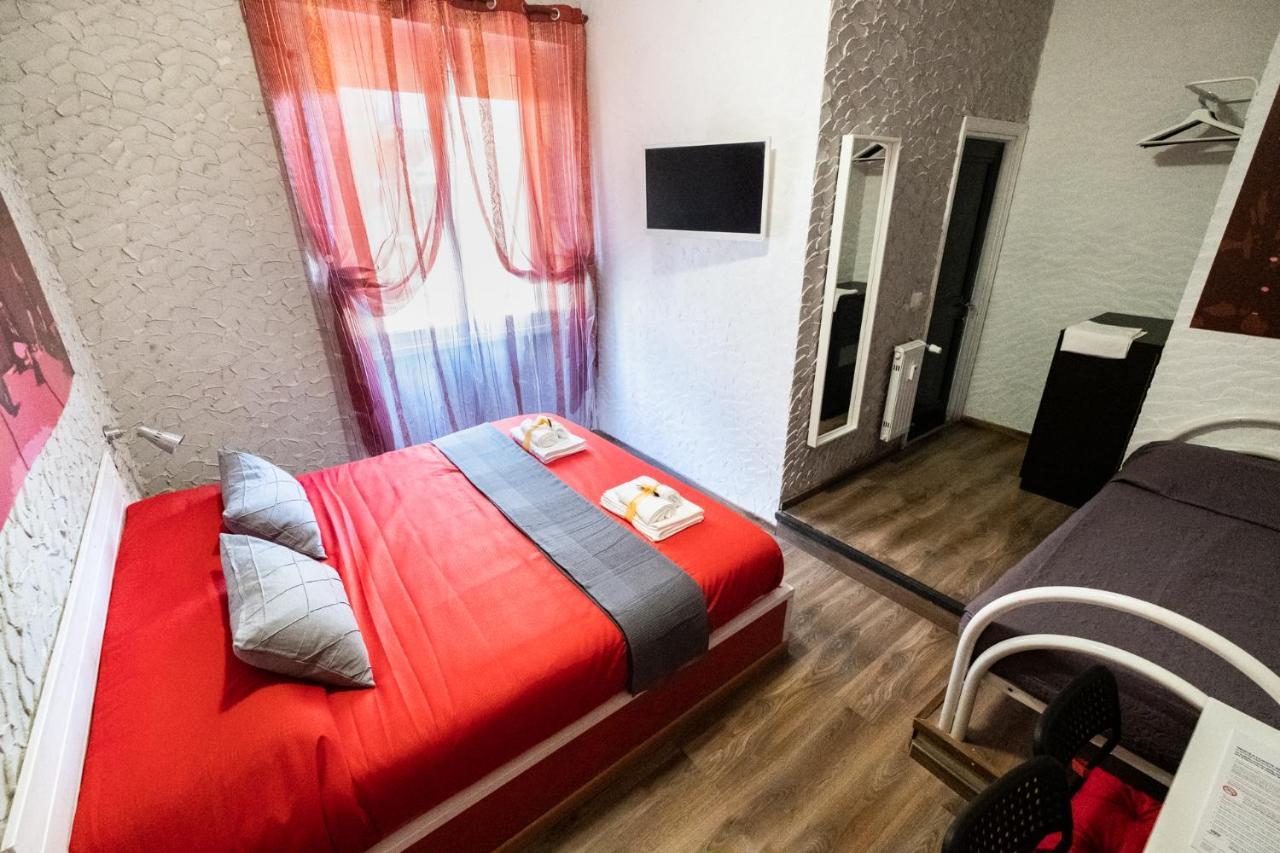 Cineroma B&B Bagian luar foto